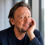 Image représentant l'interview Il n'y a pas de recette miracle, mais la cause est essentielle : la démocratie locale passe par les médias de proximité.